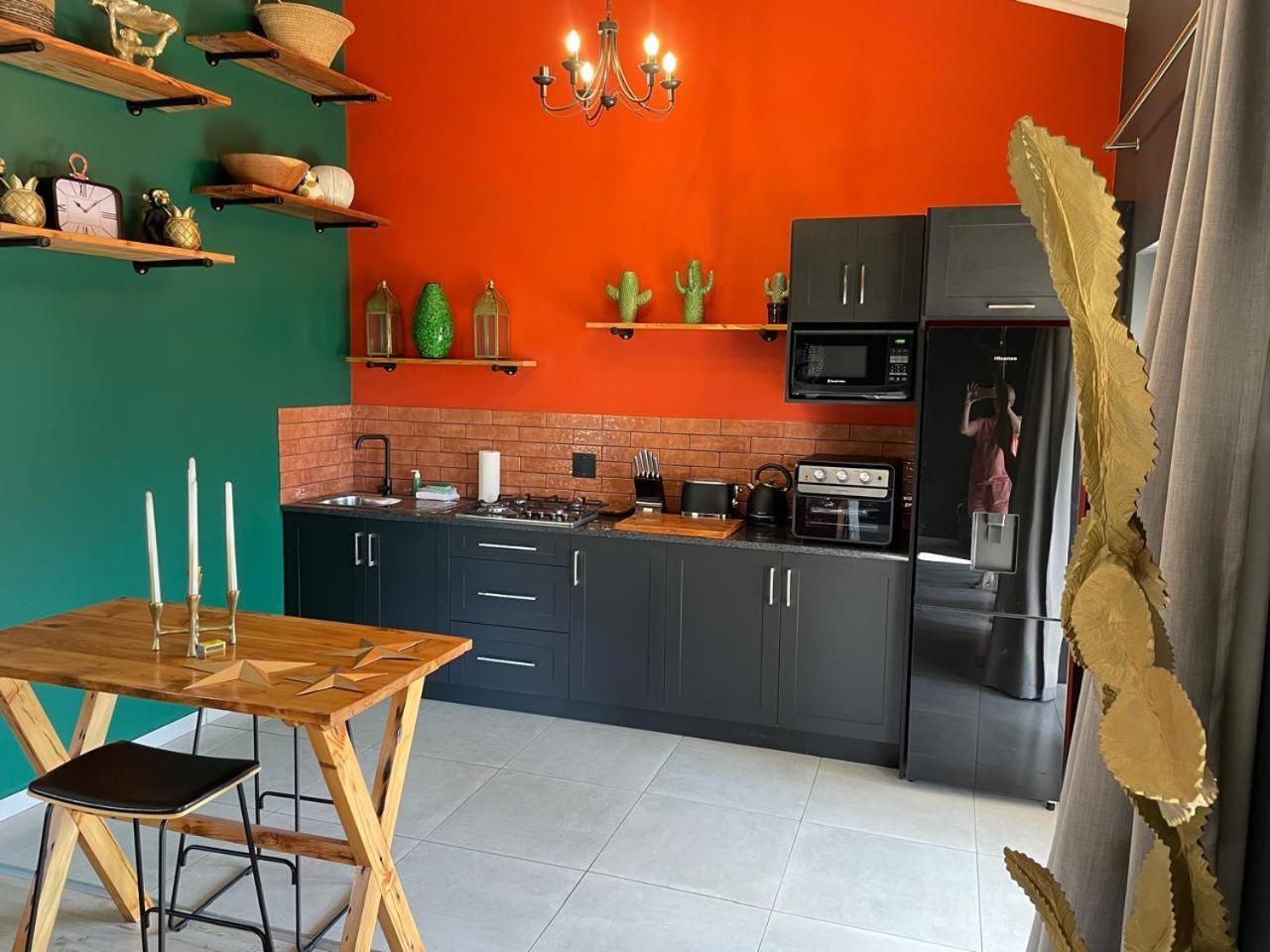 Periwinkle, Grove ,Acorn & Sage Cottages Clarens Værelse billede